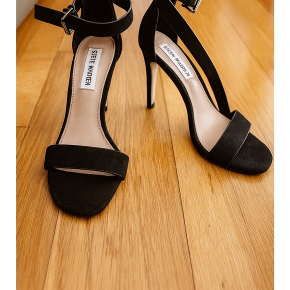 Steve Madden Elegant Black Heels - Picture 1 of 1